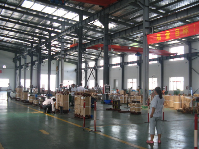 汉中变压器生产车间